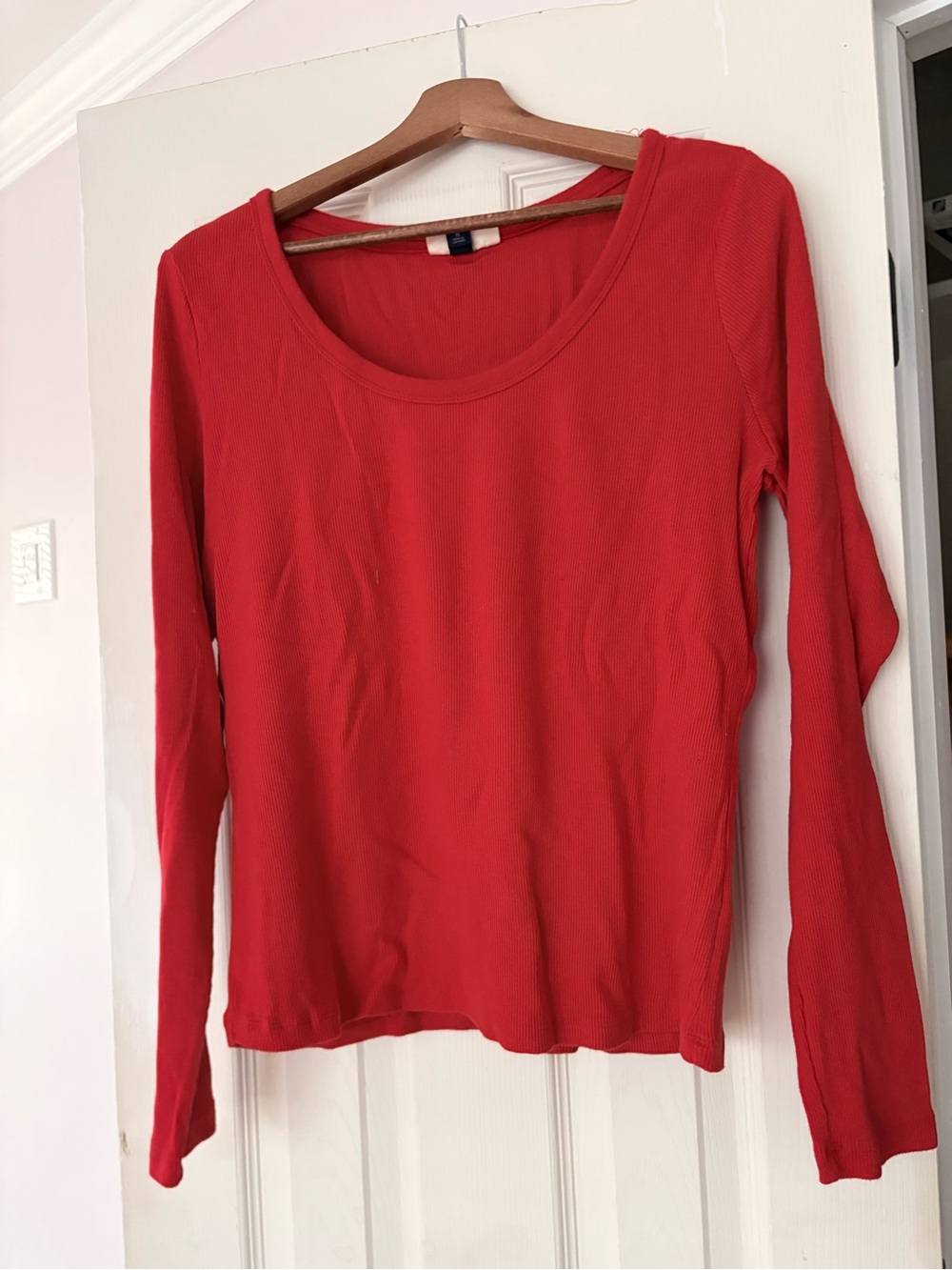 Universal Thread Red Scoop Neck Long Sleeve Top